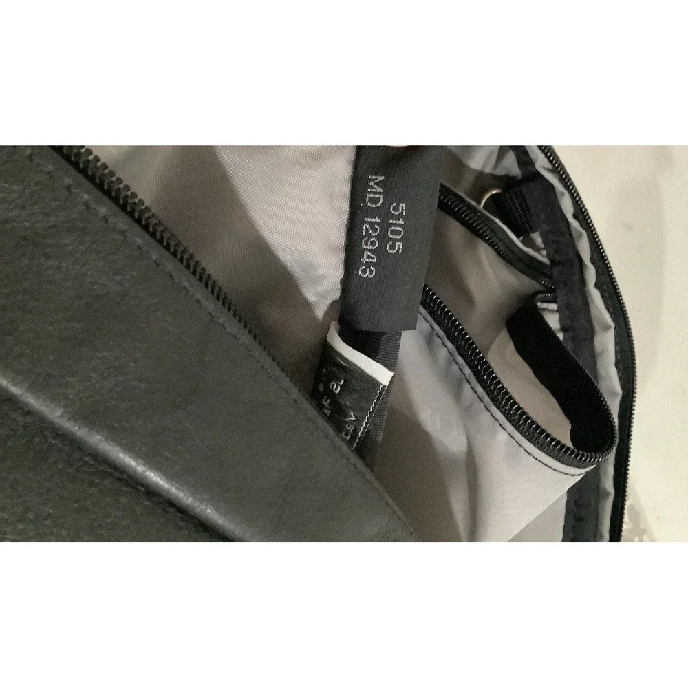 AmeriBag #363599 / Black Leather Sling Unisex